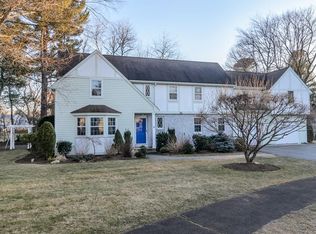 3 Louis Dr, Wellesley, MA 02481
