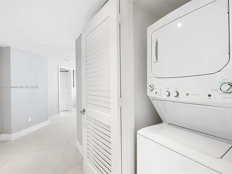4111 S Ocean Dr #3001 — Photo 15