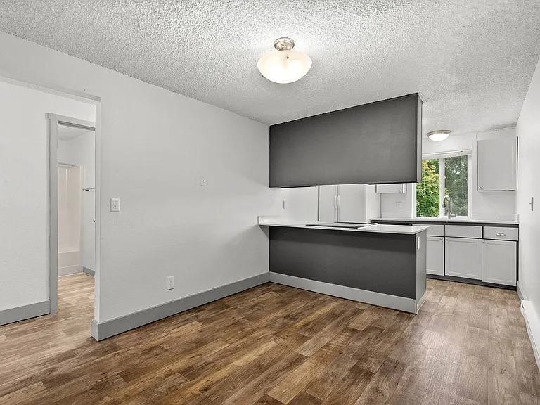 Aero Apartments — Photo 44