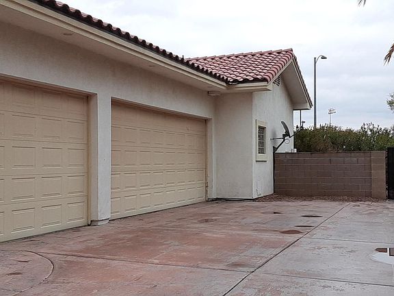 3rd image of 2100 Bogart Ct #0