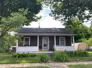 114 S Hooker Ave, Three Rivers, MI 49093