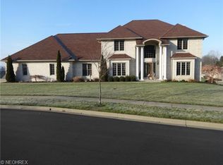 857 Forrest Ridge Dr, Dover, OH 44622