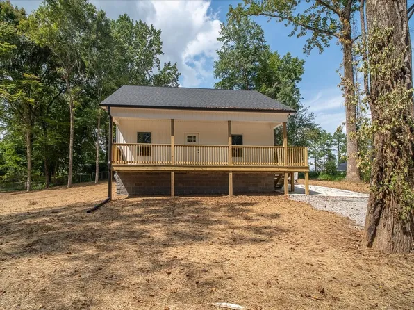 290 Devin Dr, Lawrenceburg, TN 38464
