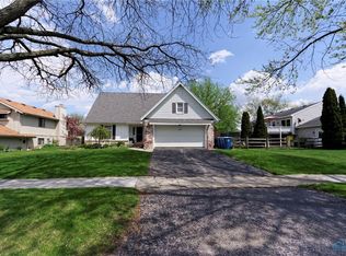 26584 Brentfield Rd, Perrysburg, OH 43551