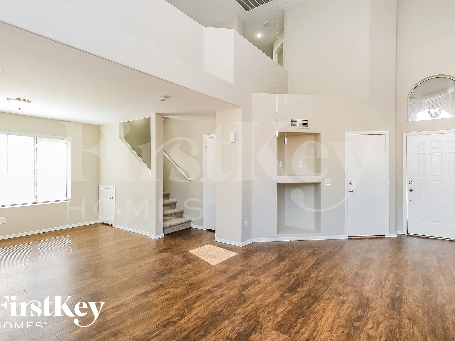 3 bed, 2.0 bath, 1404 sqft, $2,590 — Photo 4