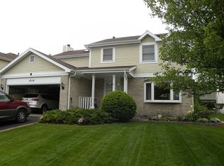 1618 Lois Ann Ln, Naperville, IL
