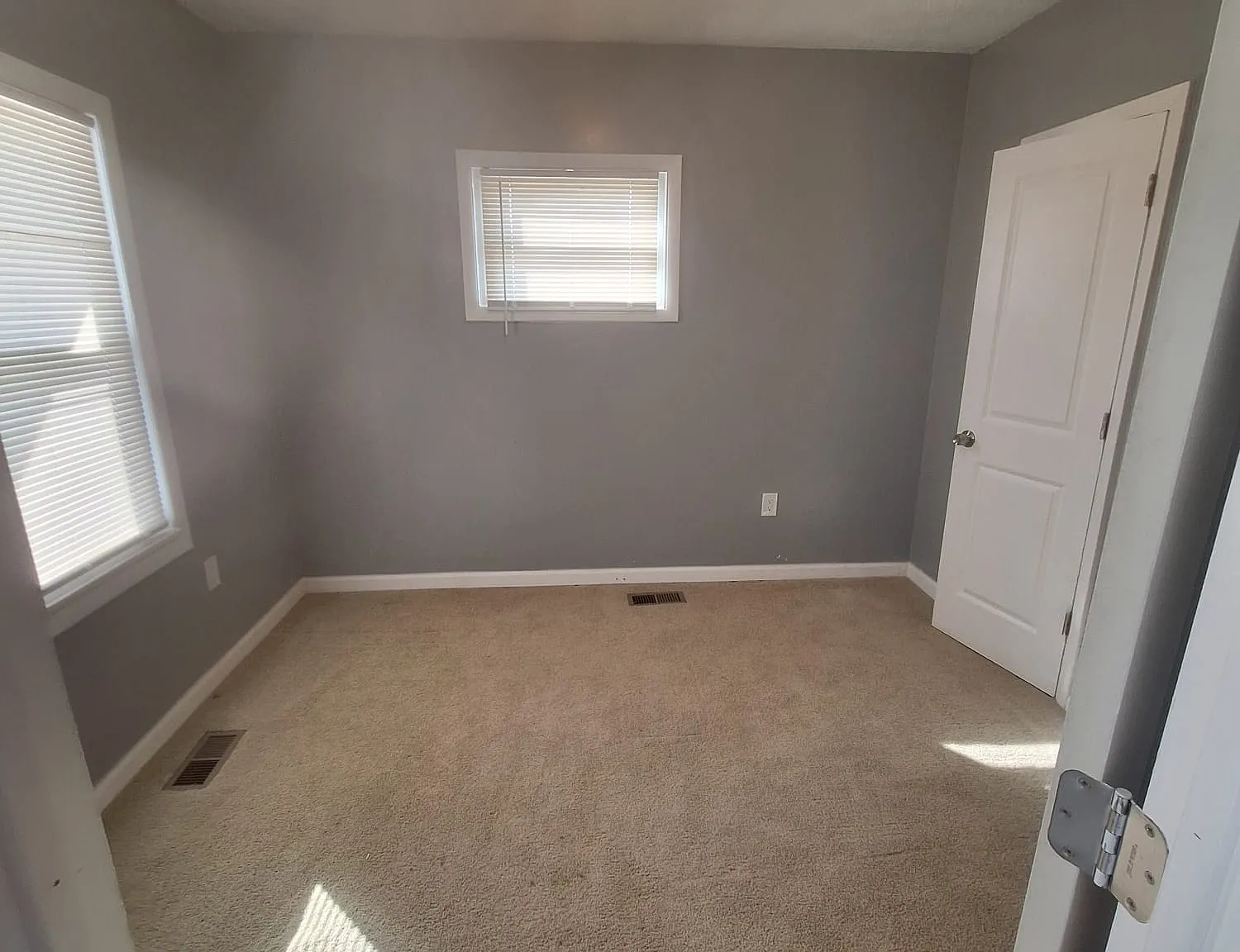 12613 Parkhill Avenue - Down — Photo 3
