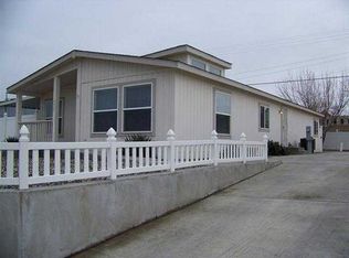 8407 W Yellowstone Ave, Kennewick, WA 99336