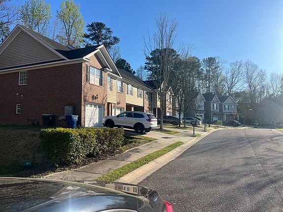 3rd image of 107 Park Ridge Way