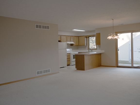 3rd image of 8308 Karl Ridge Rd