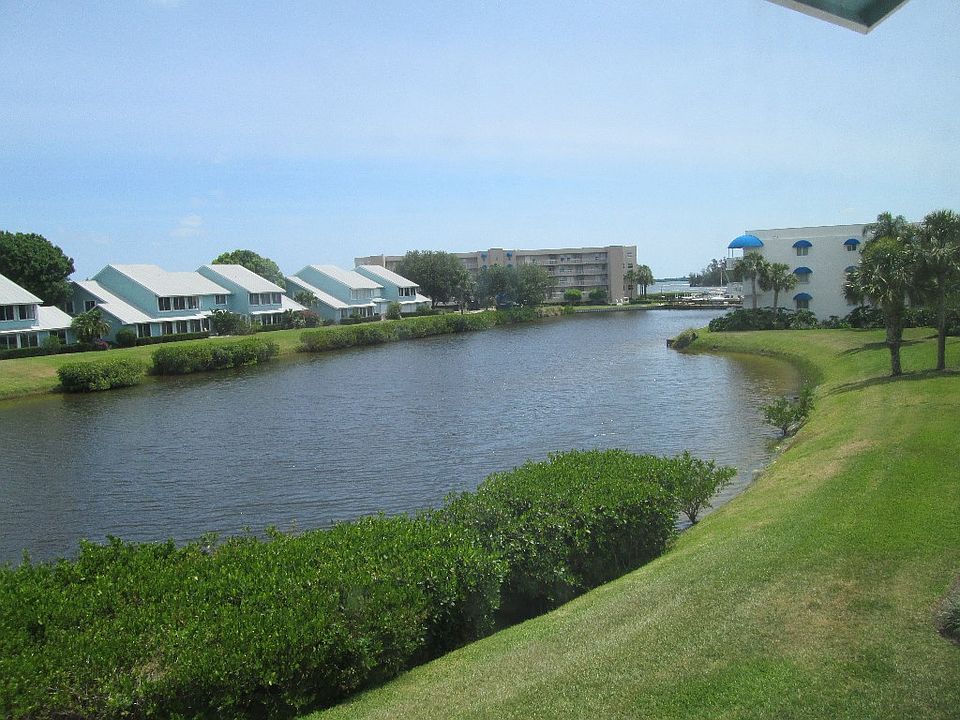 1st image of 6406 S River Run Dr