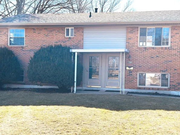 1760 Roslyn Ave, Kettering, OH 45429