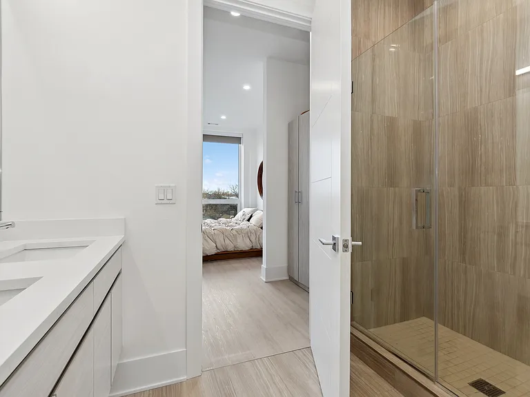2353 W Wabansia Ave #Penthouse 405 — Photo 7