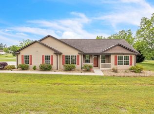 211 Doris Ann Ct, Wellford, SC 29385