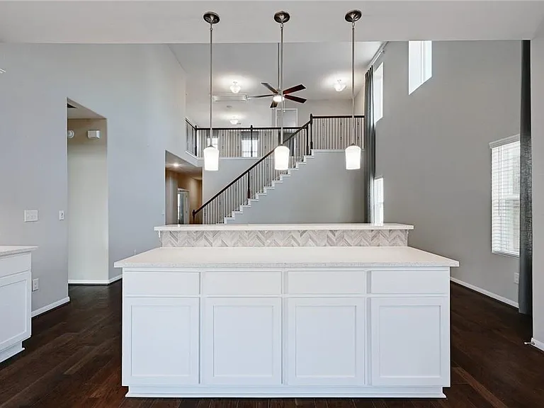16905 Casanova Ave — Photo 10