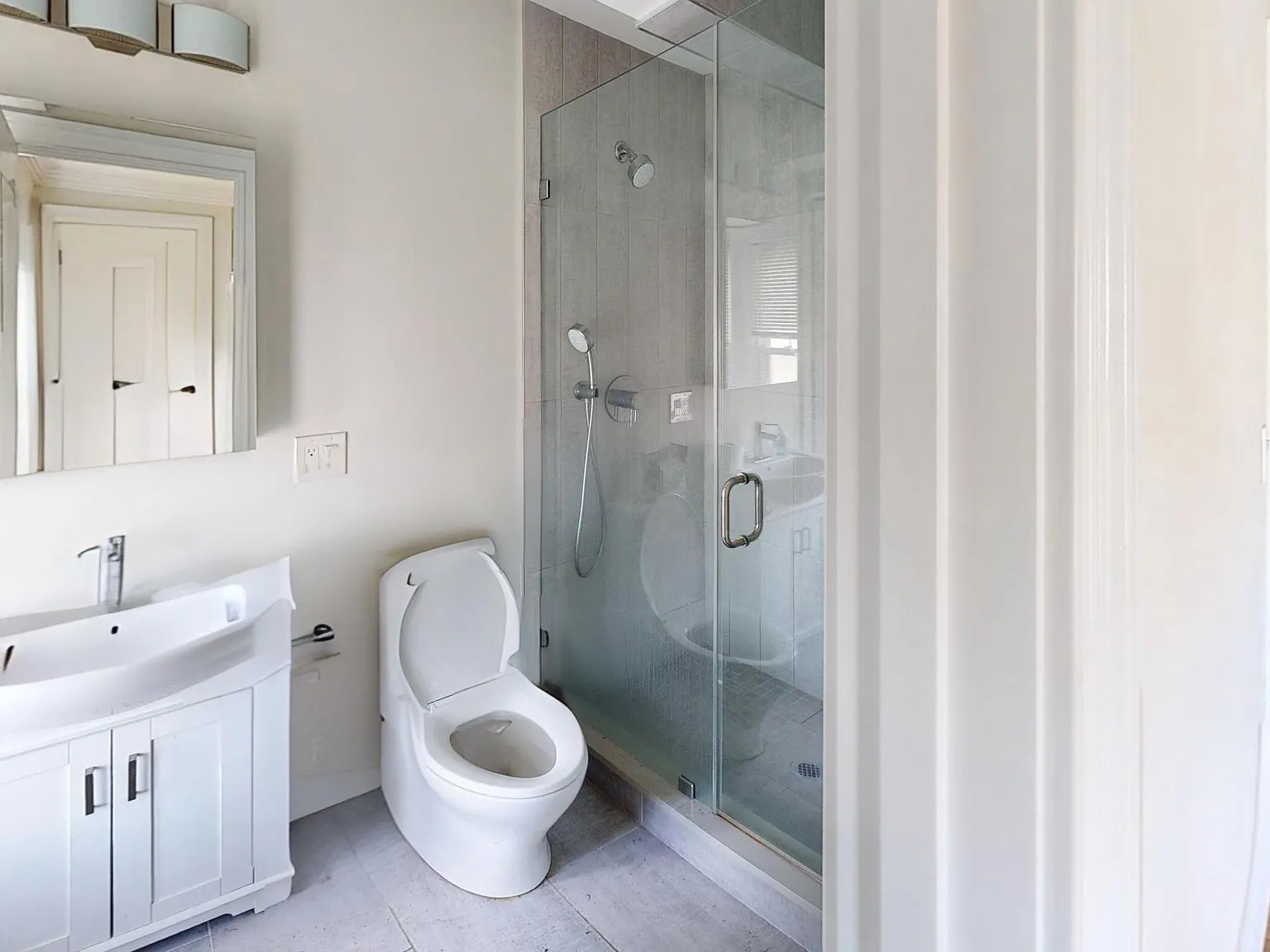 3 bed, 9999 sqft, $4,895 — Photo 4