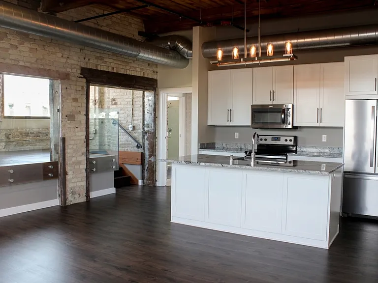 River Place Lofts — Photo 134