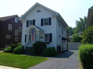 33 Coolidge Dr, Amherst, NY 14226