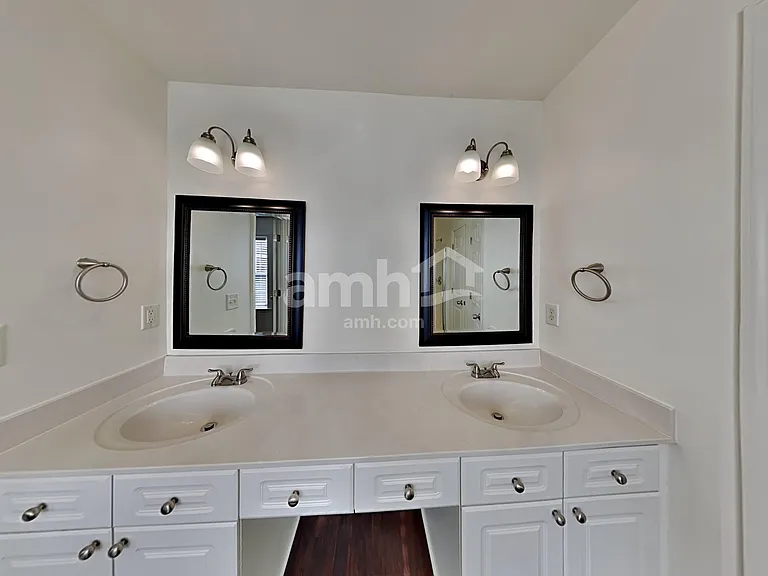 2264 Monthemer Cove Dr — Photo 13