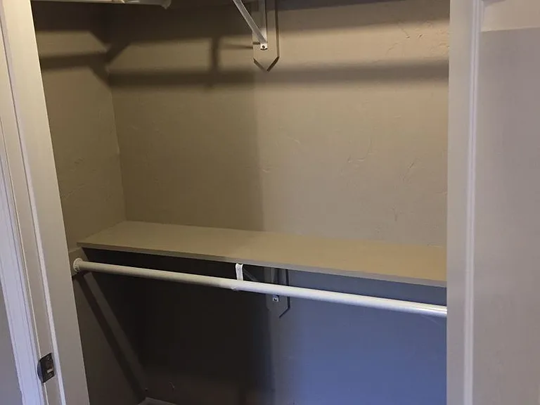 Elm Terrace Apartments — Photo 14
