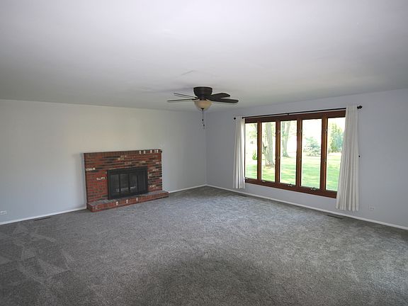 5th image of 15149 W Clover Ln