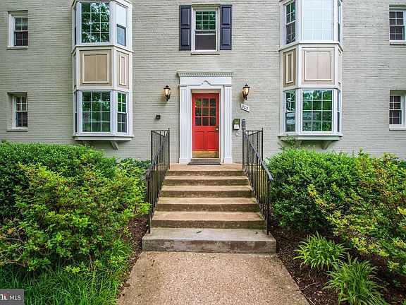 2nd image of 802 S Arlington Mill Dr APT 301