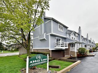 9023 Abbey Ln, Des Plaines, IL 60016