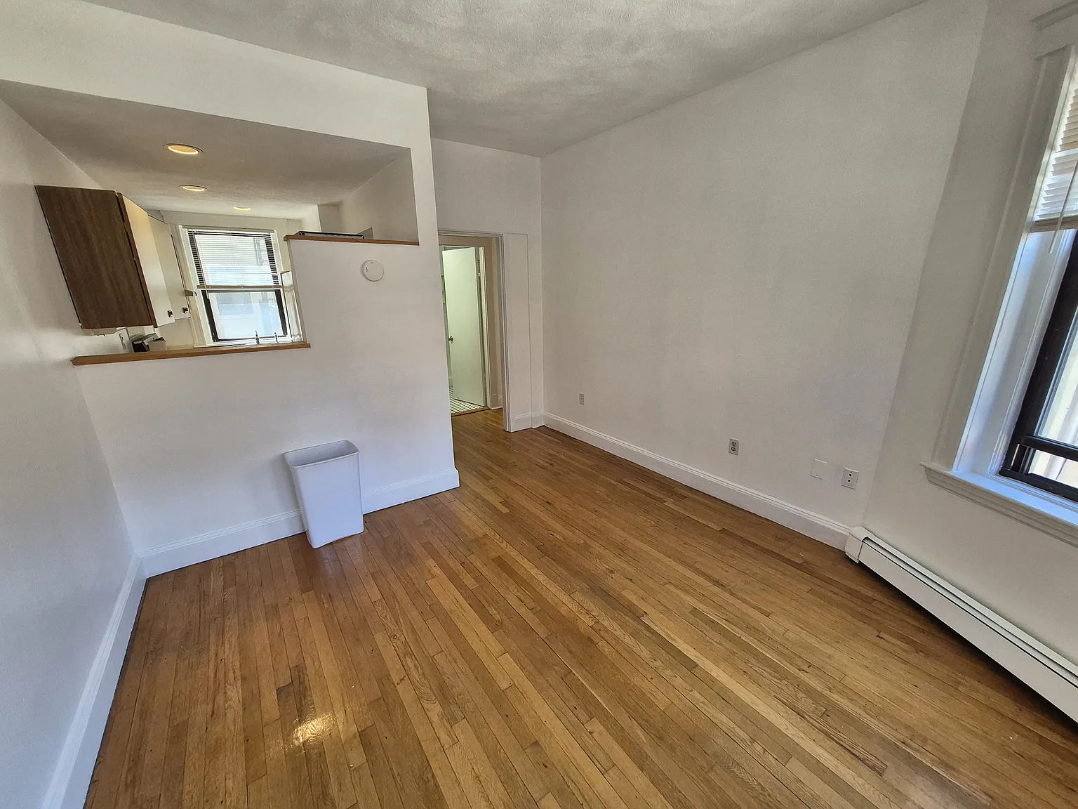 2 bed, 770 sqft, $3,000 — Photo 4