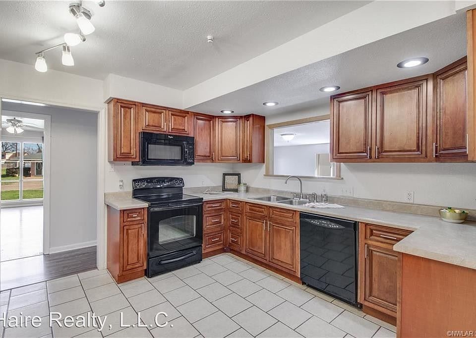 1st image of 3248 Schuler Dr