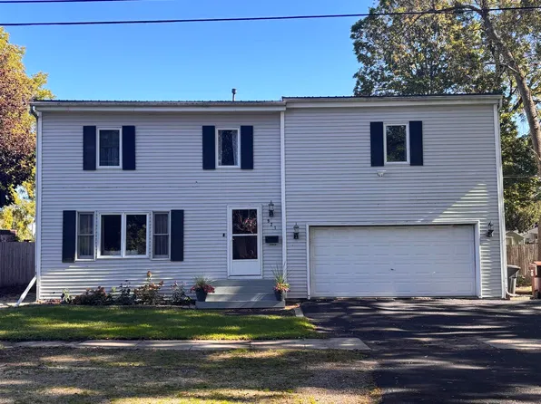 921 Hancock St, Belvidere, IL 61008