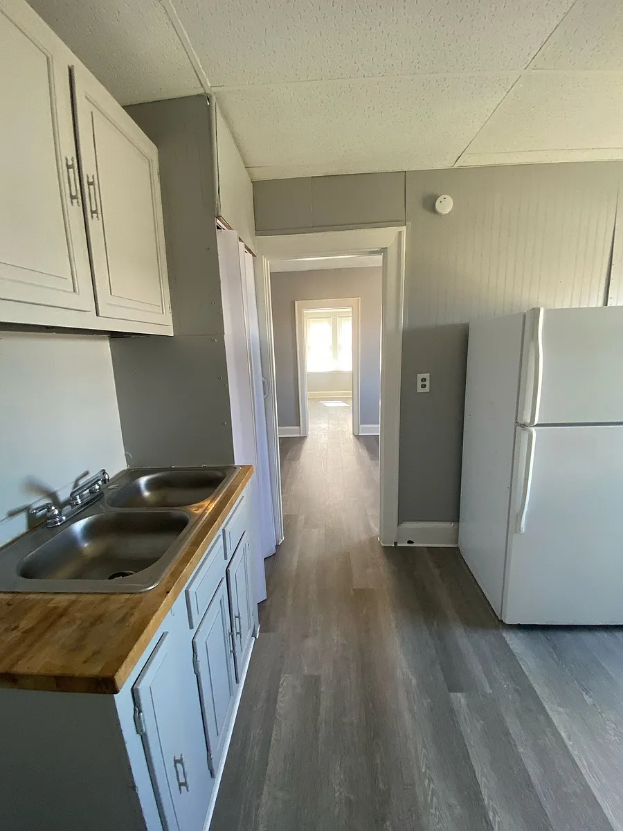 Building Photo - 3834 Glenway Ave #3