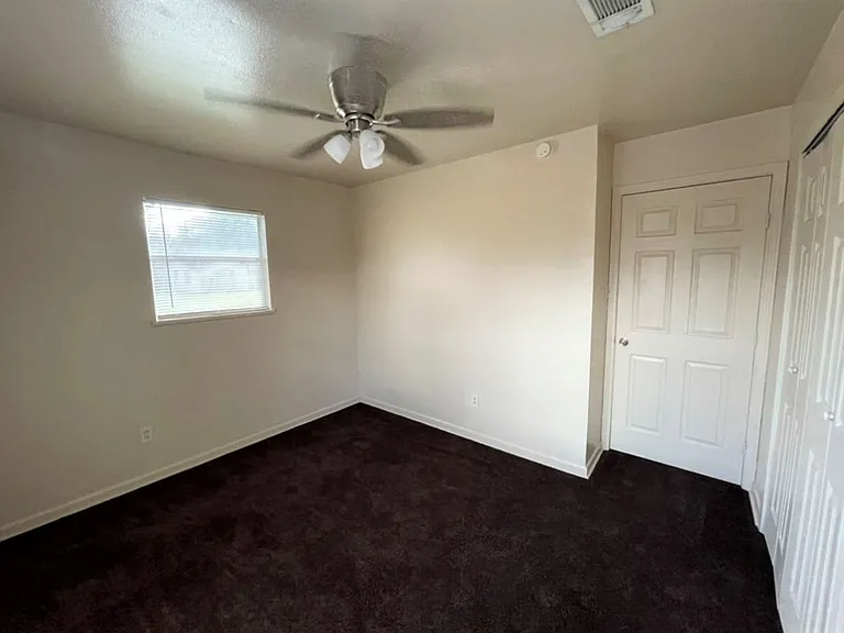 5030 Stardust Dr — Photo 10