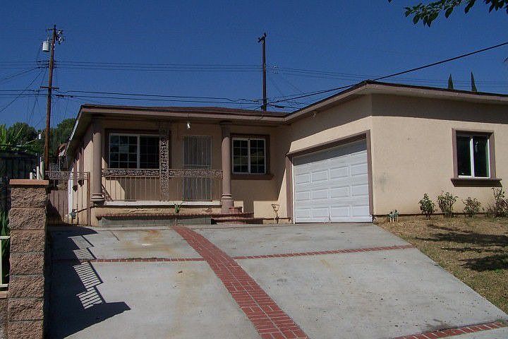 1st image of 16227 Bluebonnet St