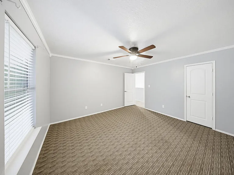 16130 Coleburn Dr — Photo 22