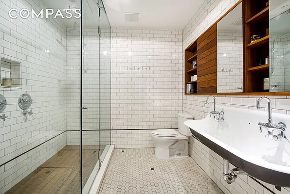 Sold by Compass | media 33