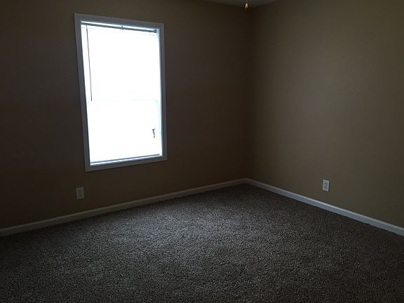 4th image of 253 Executive Ave APT 2