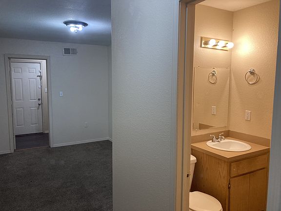 5th image of 2409 N 30th St #1