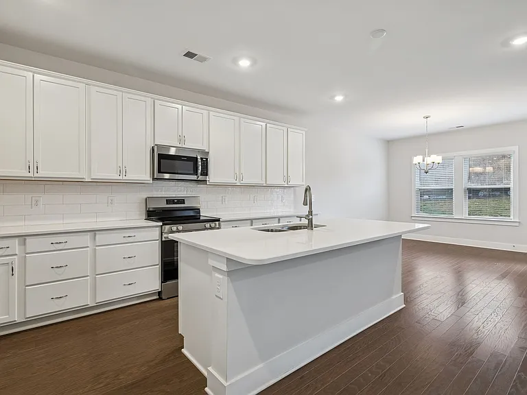 428 Triple Crown Cir — Photo 21