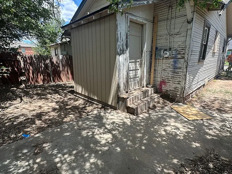 1112 S Hayden St — Photo 12
