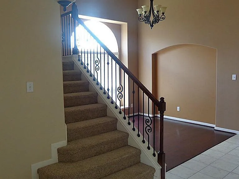 21911 Canyonwood Park Ln — Photo 3