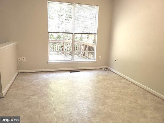 4th image of 2551 Little Vista Ter