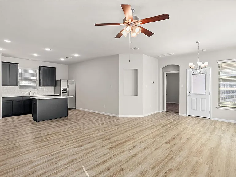 13126 Dancing Reed Dr — Photo 8