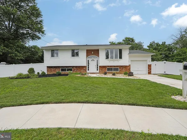 115 Stratton Dr, Westampton, NJ 08060