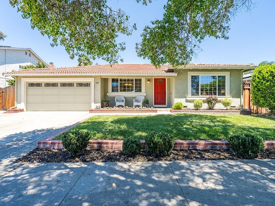 1st image of 339 Churchill Pl