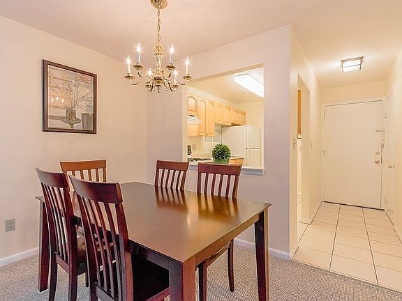 4th image of 6 Hayes Rd APT 26