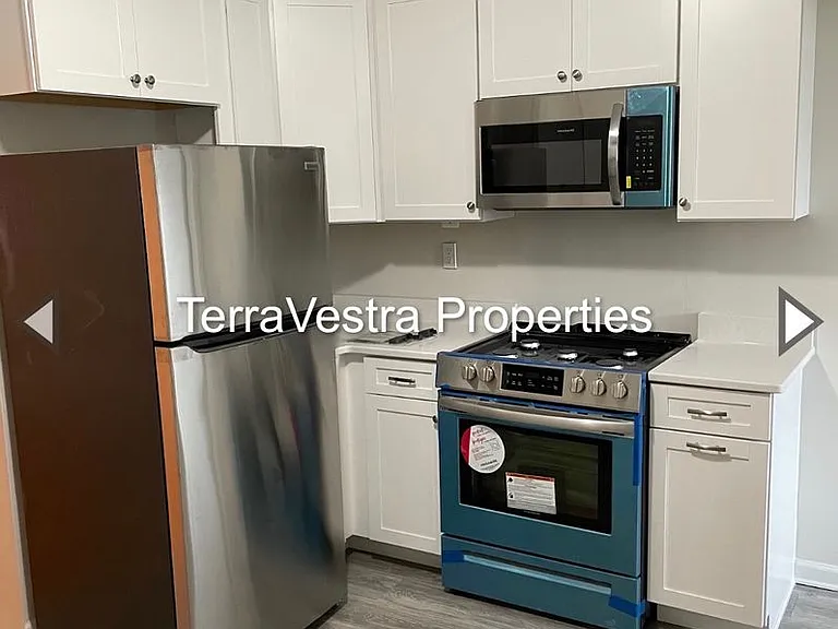 310 Water St — Photo 2