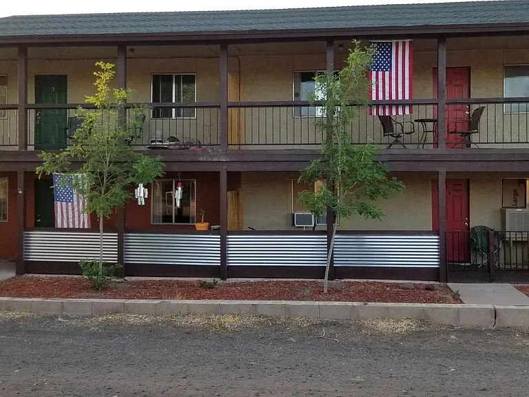 41 S Chiricahua Trl #2 — Photo 1