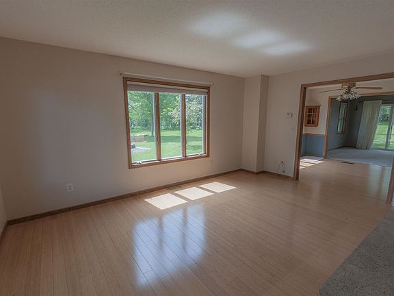 4th image of 203-205 13th Ct