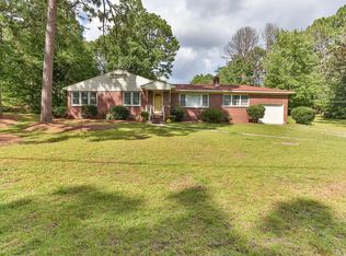 1002 Rollins Ave, Hamlet, NC 28345