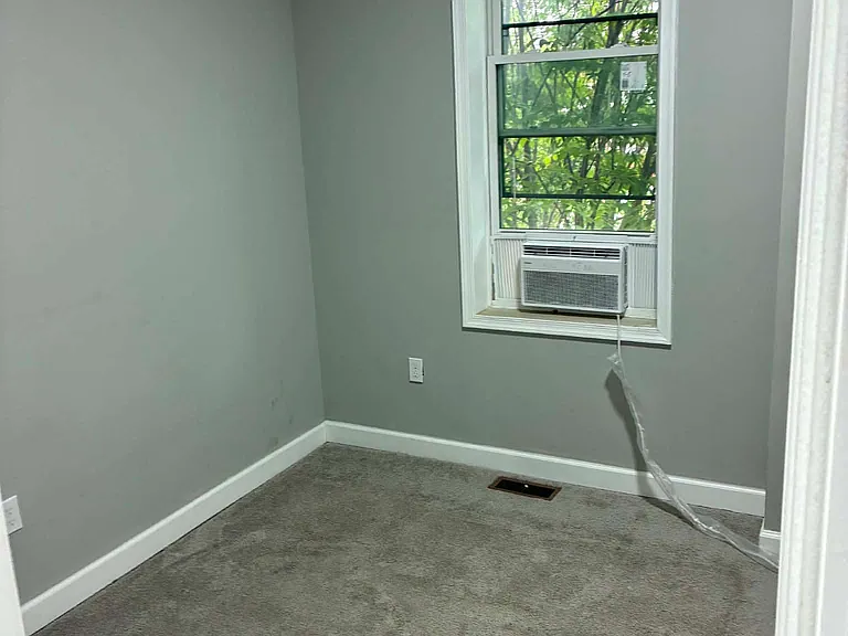 2540 E Fayette St — Photo 6